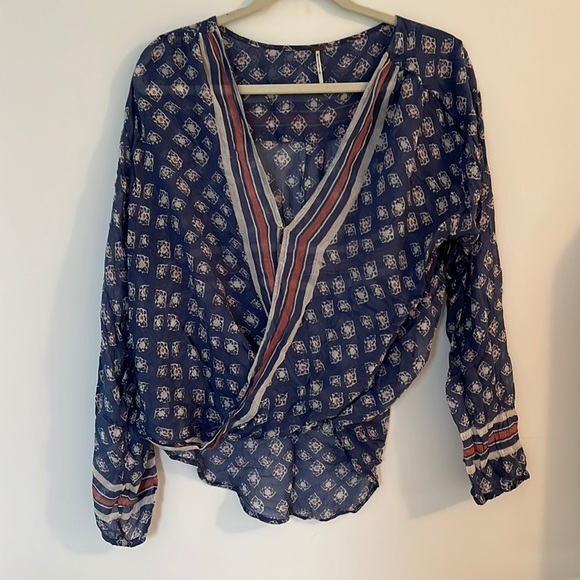 Free People Tops - Free People flowy blouse